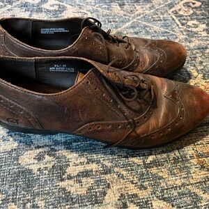 Born Brown Leather Women's Flats